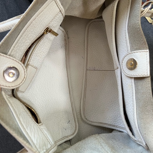 Dolce & Gabbana White Shoulder Bag with Gold Accents - Picture 12 of 16